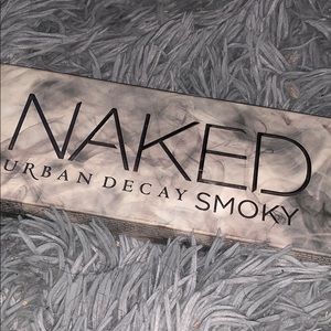 BRAND NEW URBAN DECAY NAKED SMOKY PALETTE